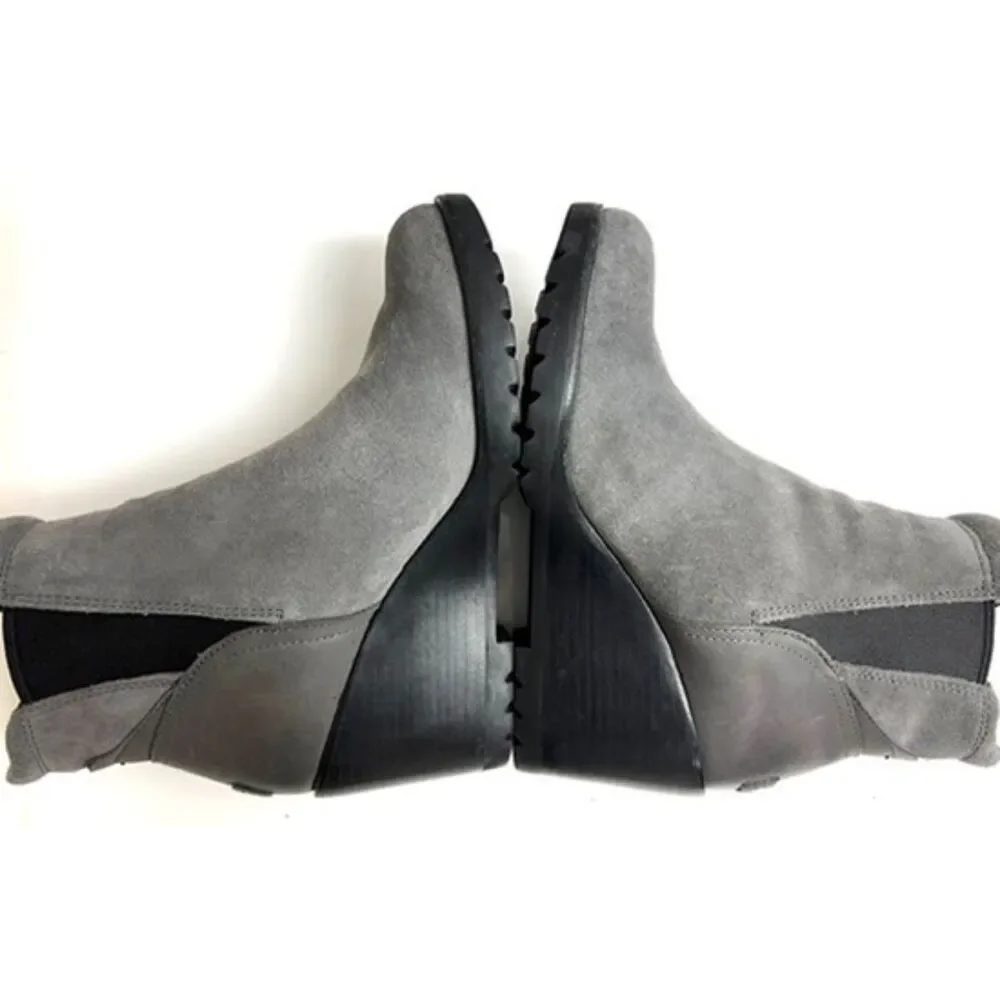 Sorel Quarry Gray Leather After Hours Chelsea wedge boot. Size 8.